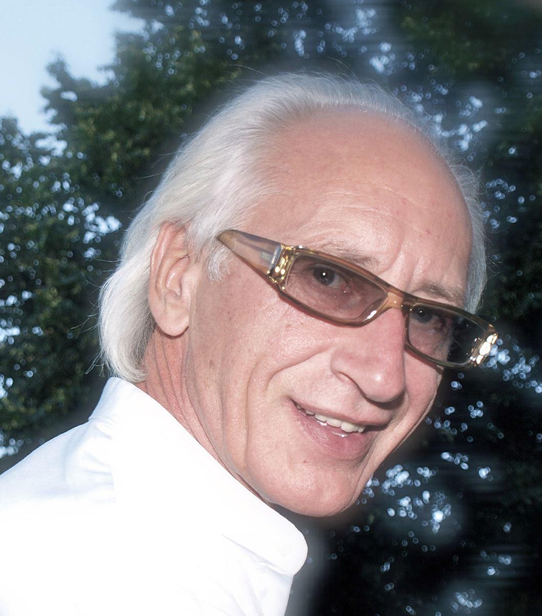 Karl H. Gross, Apotheker